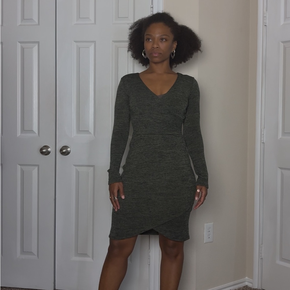 Gilli Charcoal Long Sleeve Dress